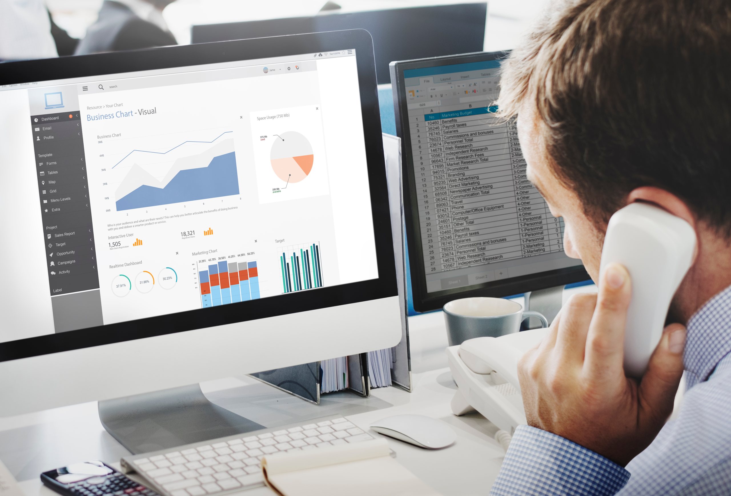<h2>Digital Training, tailored to your needs</h2>
<i>Online teaching, training, and learning platforms with innovation, security, and high customization.</i>